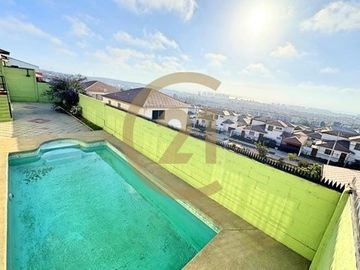 En venta casa Areyuna con piscina en La Serena