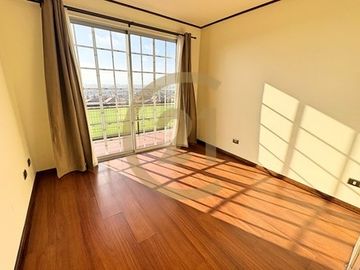 En venta casa Areyuna con piscina en La Serena