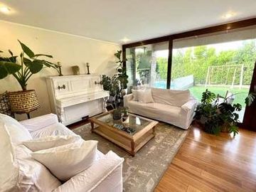 EXCELENTE CASA MEDITERRANEA EN VENTA CHAMISERO