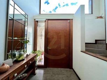 EXCELENTE CASA MEDITERRANEA EN VENTA CHAMISERO