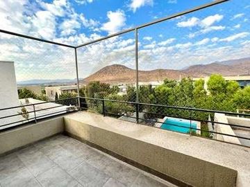 EXCELENTE CASA MEDITERRANEA EN VENTA CHAMISERO