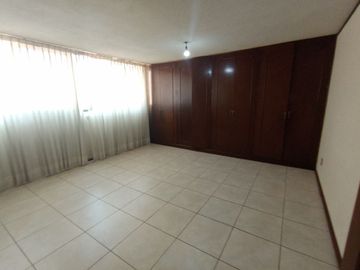 Casa en Venta en el Centro de Queretaro con recamara en planta baja