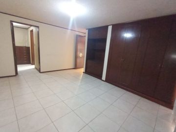 Casa en Venta en el Centro de Queretaro con recamara en planta baja