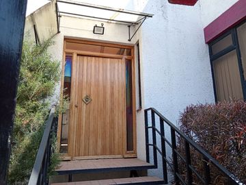 Casa en Venta en el Centro de Queretaro con recamara en planta baja