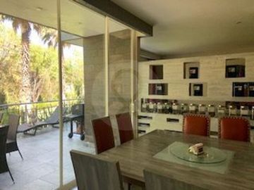 Casa en condominio en venta en Bosques de las Palmas