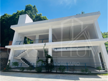 Lof tipo industrial con alberca en venta en Cuernavaca, Morelos