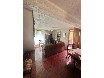 CASA DOS PISOS, LA FLORIDA, $ 89 MILLONES