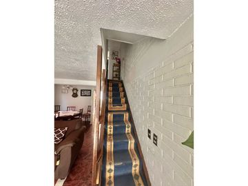 CASA DOS PISOS, LA FLORIDA, $ 89 MILLONES