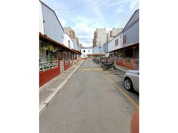 VENTA CASA SAN JORGE IV GIRÓN