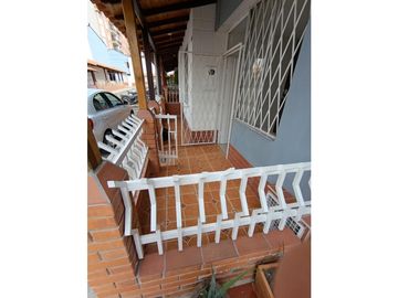 VENTA CASA SAN JORGE IV GIRÓN