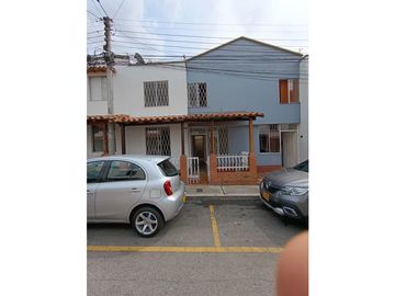VENTA CASA SAN JORGE IV GIRÓN
