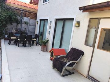 HERMOSA CASA EN CONDOMINIO, REBAJADA