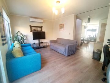 HERMOSA CASA EN CONDOMINIO, REBAJADA