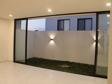 HERMOSA CASA EN FRACC CAPITAL SUR
