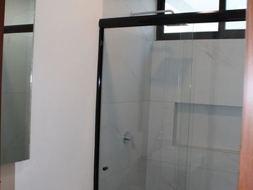 CASA DE DISEÑADOR  FRACC. CAPITAL SUR