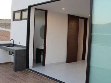 CASA EN PREVENTA EN FRACC. CAPITAL SUR