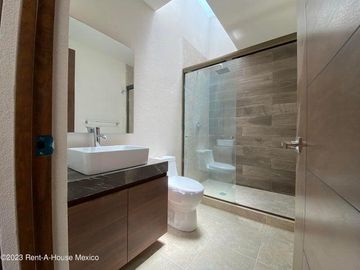 Casa en Venta en Metepec San Salvador Tizatlalli 24-1104 GIS