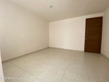 Casa en Venta en Metepec San Salvador Tizatlalli 24-1104 GIS