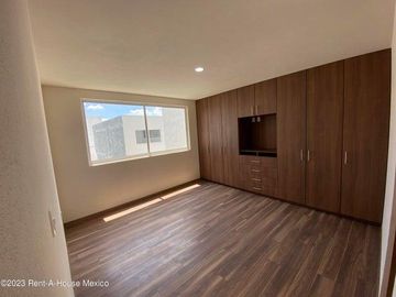 Casa en Venta en Metepec San Salvador Tizatlalli 24-1104 GIS