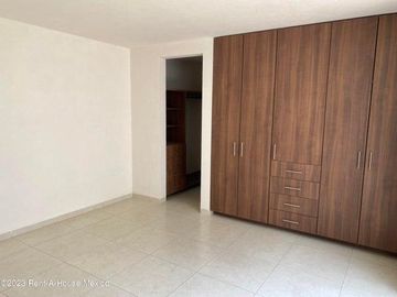 Casa en Venta en Metepec San Salvador Tizatlalli 24-1104 GIS
