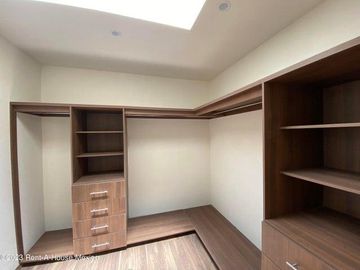 Casa en Venta en Metepec San Salvador Tizatlalli 24-1104 GIS
