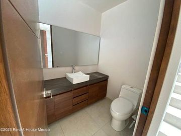 Casa en Venta en Metepec San Salvador Tizatlalli 24-1104 GIS