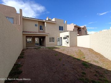 Casa en Venta en Real Madeira Pachuca GIS 25-113