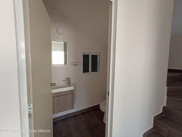 Casa en Venta en Real Madeira Pachuca GIS 25-113