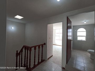 Casa en Venta en Privadas de San Cristobal Mineral de la Reforma GIS24-3524
