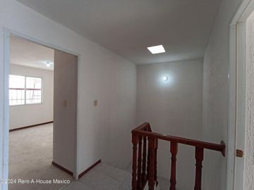 Casa en Venta en Privadas de San Cristobal Mineral de la Reforma GIS24-3524