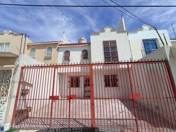 Casa en Venta en Privadas de San Cristobal Mineral de la Reforma GIS24-3524