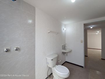 Casa en Venta en Privadas de San Cristobal Mineral de la Reforma GIS24-3524