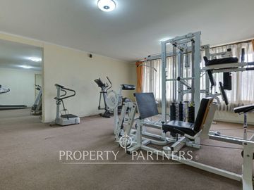 Oportunidad para remodelar a tu gusto cómodo departamento 3D/3B con vista despejada