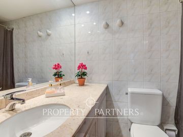 Oportunidad para remodelar a tu gusto cómodo departamento 3D/3B con vista despejada