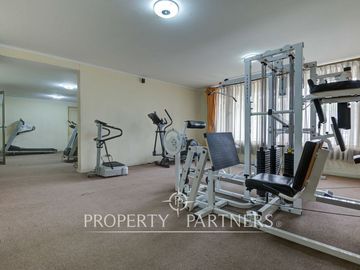 Oportunidad para remodelar a tu gusto cómodo departamento 3D/3B con vista despejada