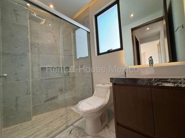 Departamento en Renta en Lomas de Tecamachalco Naucalpan de Juarez GIS25-1579