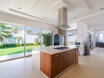 Casa en vista hermosa en fraccionamiento con vigilancia