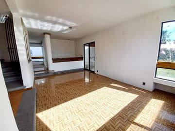 VENTA DE CASA EN CONDOMINIO - HACIENDA SAN PEDRO -VILLAS DEL MESON JURIQUILLA