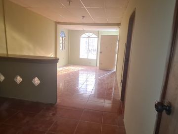 VENTA DE CASA MUCHO LOTE 1 ETAPA 3 (VM)  OPORTUNIDAD