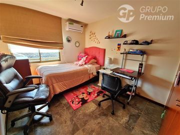 Casa en Venta en Condominio la Loma de las Pircas casa 140m2 en 645m2