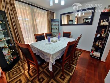 Casa en Venta en Condominio la Loma de las Pircas casa 140m2 en 645m2