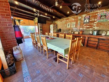Casa en Venta en Condominio la Loma de las Pircas casa 140m2 en 645m2