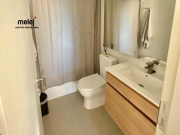 ¡Departamento impecable en Bosques de Montemar!