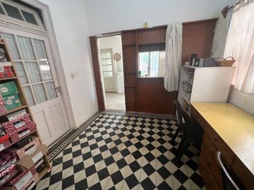 Casa  en Venta Ramos Mejia / La Matanza (A108 8051)