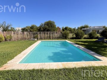 Casa en San Matias - 4 Ambientes - Pileta - VENTA
