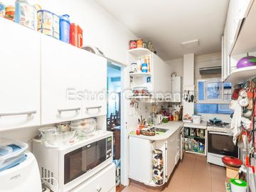 Departamento en Venta. Cuatro ambientes con dependencia. Balcón Terraza. Palermo