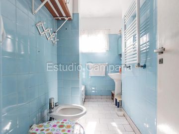 Departamento en Venta. Cuatro ambientes con dependencia. Balcón Terraza. Palermo