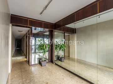 Departamento en Venta. Cuatro ambientes con dependencia. Balcón Terraza. Palermo