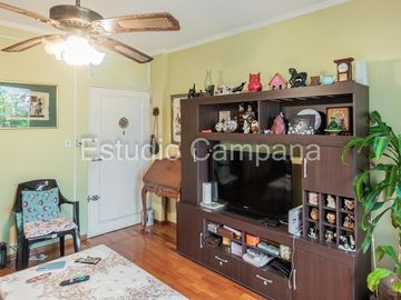 Departamento en Venta. Cuatro ambientes con dependencia. Balcón Terraza. Palermo