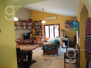 Casa - BIMACO - 3 Dormitorios